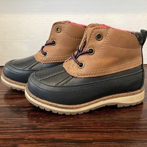 Adorable toddler rain/snow boots